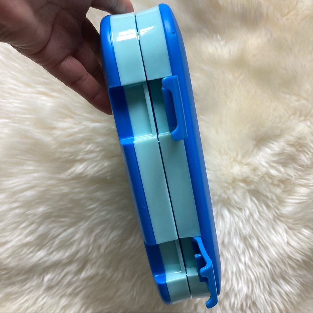 Bentgo Kids Lunch Box Blue - Picture 9 of 10